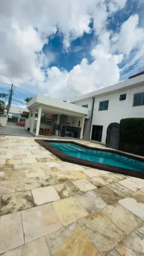 ALUGO CASA NO COND ALTO DE PINHEIROS COM 5 SUÍTES, PISCINA PRIVATIVA E 3VGS DE GARAGEM