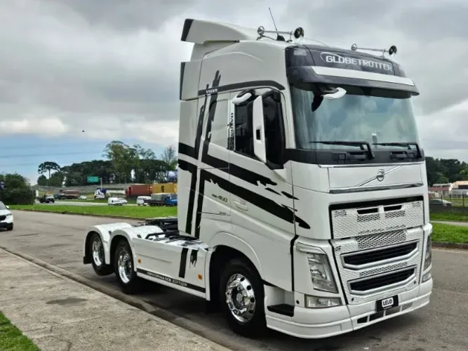 Volvo FH 460 6x2 Globetrotter Ano 21 Euro5 Automático Plano Ouro de Manutenção interna top