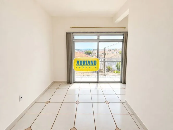 Apartamento com 2 dormitórios para alugar, 70 m² por R$ 2.000,55/mês - Capoeiras - Florian