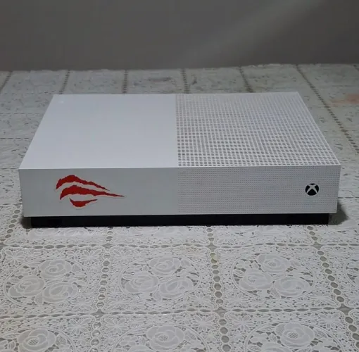 VENDO XBOX ONE S ALL DIGITAL 1 TB