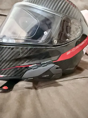 Capacete Carbono Bieffe com Intercomunicador 