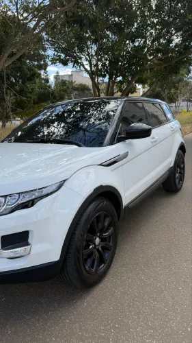 Land Rover Range Rover Evoque Pure 2.0 Aut. 5P 2015