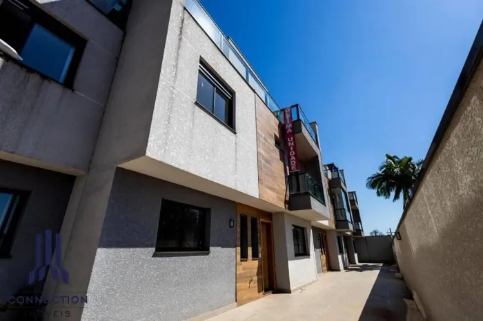Sobrado com 3 dormitórios à venda, 179 m² por R$ 1.100.000,00 - Guabirotuba - Curitiba/PR