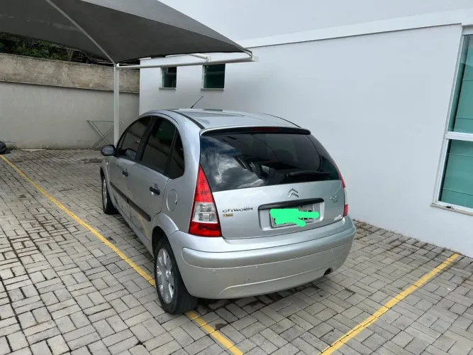 Citroen C3 GLX 1.4/ GLX Sonora 1.4 Flex 8V 5P 2012