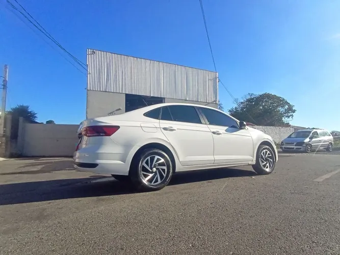 Vendo carro Vw virtus msi 2018