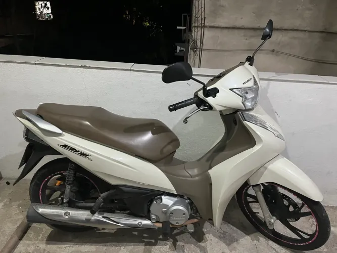 HONDA BIZ 125 2022 - ÚNICA DONA - APENAS 24 MIL KM