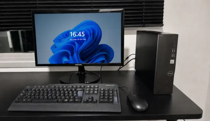 Desktop Dell Vostro 3681 SFF - Intel Core i5 (10ª Ger) + Kit Completo