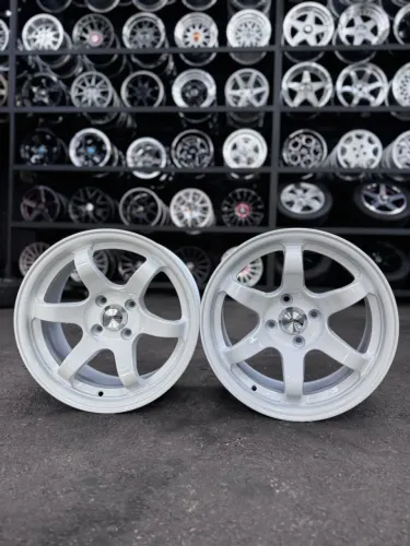 Rodas TE37 branca aro 15 Furação 4x100