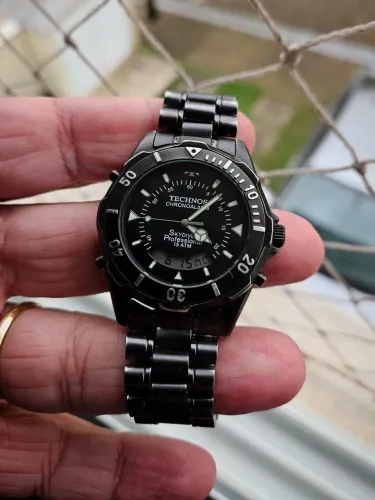 Relógio Technos Skydiver T205.59 Black (40mm)