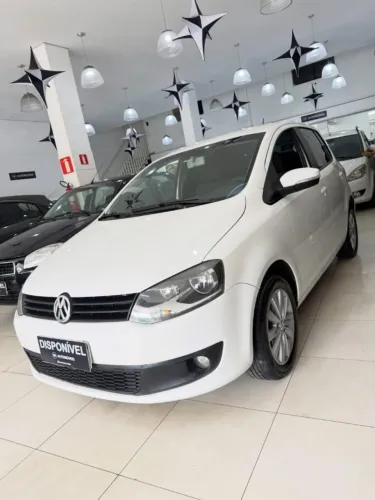 Volkswagen Fox 1.6 MI I Motion Total Flex 8V 5P 2014