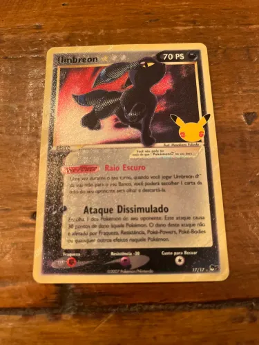 Carta Pokémon rara umbreon 25 anos 2007