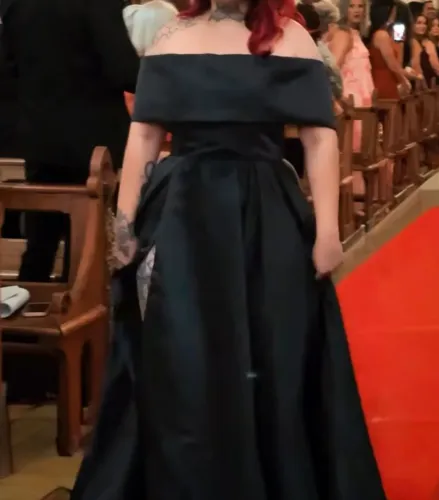 Vestido longo preto acetinado