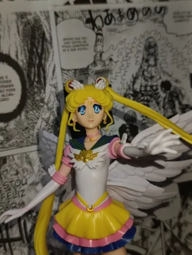OPORTUNIDADE | Action Figure Eternal Sailor Moon