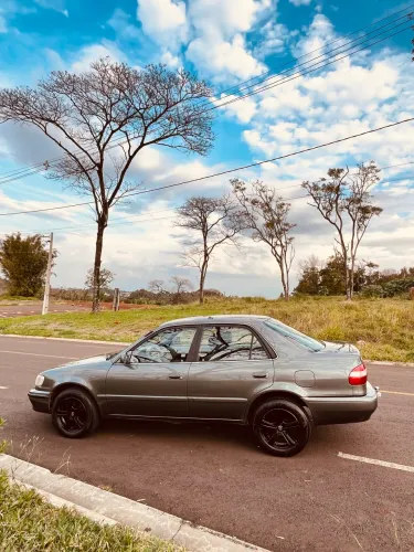 Toyota Corolla XEI 1.8/1.8 Flex 16V Aut. 2001
