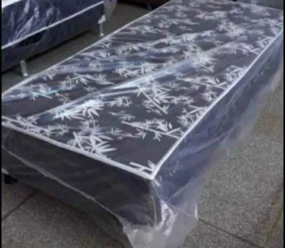 Cama box acoplada solteiro com 3 cm de espuma nova na promoção