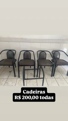 Bancos e cadeiras 