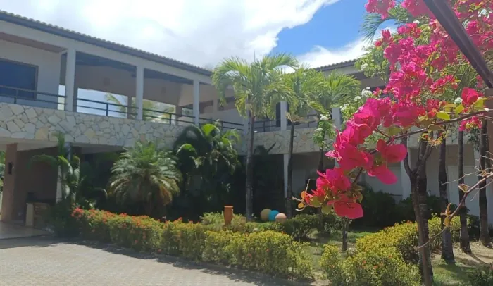 Auxiliar de Hospedagem e Limpeza 