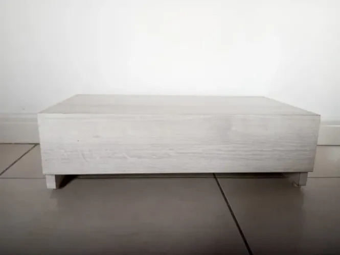 Pequena cômoda MDF
