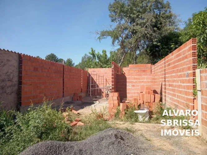 Vende terreno 6,5x 25m2, com construção no ponto de laje- Itu/SP