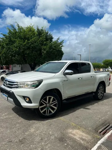 Toyota Hilux CD SRV 4X4 2.8 TDI Diesel Aut. 2018
