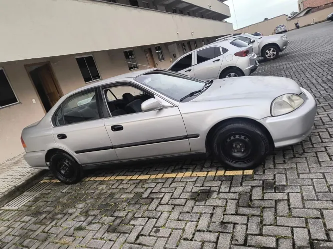 Honda Civic Sedan LX 1.6 16V Aut. 4P 1998