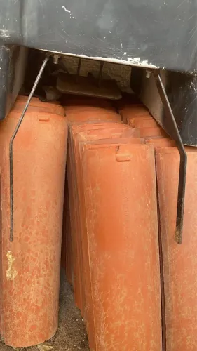 Baú com ferragem pra fan 125