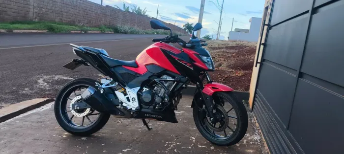 Honda CB 300f Twister 