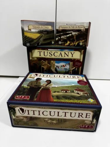 Jogo de Tabuleiro Viticulture + Expansões