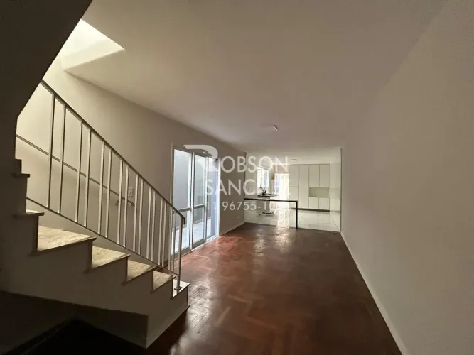 Casa a venda na Vila Mascote com 3 quartos, 1 suíte, 2 vagas, 214m², pronta para morar!