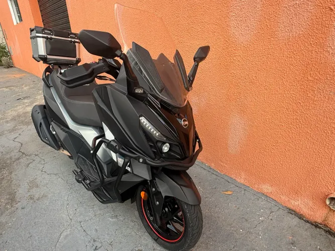 Cruisym 300 2024 procedência