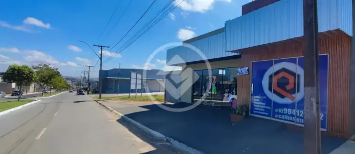Hidrolândia - 2 Salas Comerciais e uma Casa próxima ao Vapt Vupt codigo: 332393