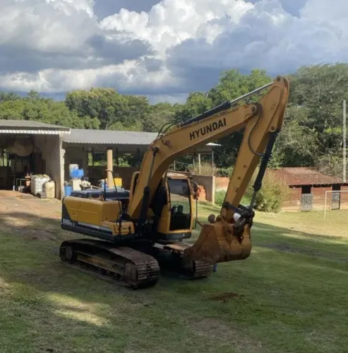 Vendo Hyundai 180LC-9