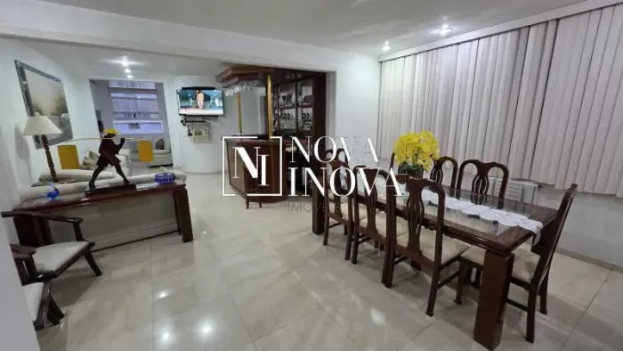 Apartamento de 3 Quartos em Copacabana, Rua Nobre e Localização Privilegiada!