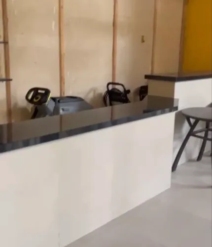 Vendo 2 pedras em granito preto São Gabriel. Uma de 46x256,5 e outra de 46x276,6