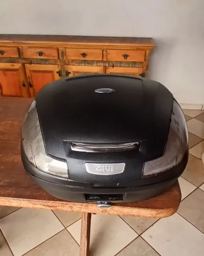 Bauleto Givi 47 litros - Oportunidade 