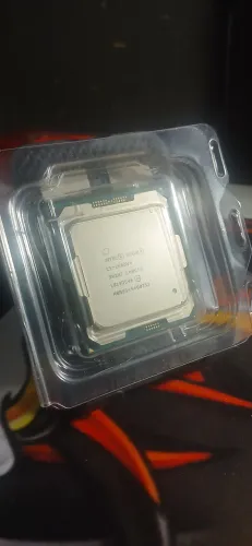 Processador Intel Xeon E5-2680v4