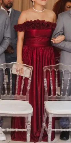 Vestido vinho