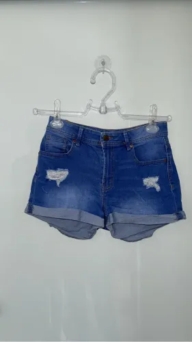 Shorts jeans feminino da marca Blue Steel