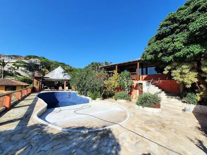 Mansão com Vista Mar e Lofts para VENDA  7 Quartos  Búzios