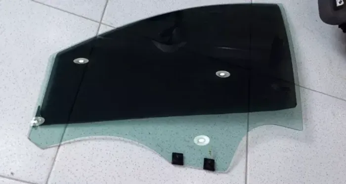 Vidro Porta Diant Esquerda Renault Sandero 1.6 8v Detalhe *7