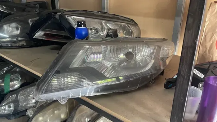 Farol esquerdo de HONDA CITY 2009/2013 ORIGINAL