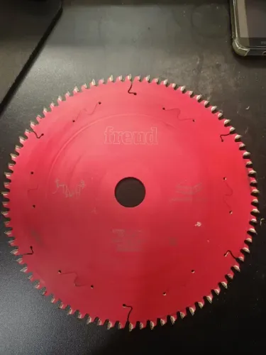 Serra Freud semi nova