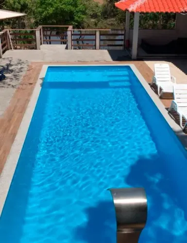 Piscina de fibra 10.80 x 4.10 x 1.40 ate 1.70