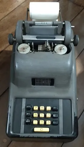 Maquina De Somar Underwood