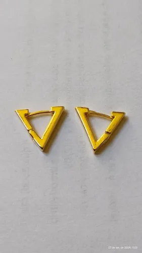 Par de Brinco Liso e Folheado a ouro 18k