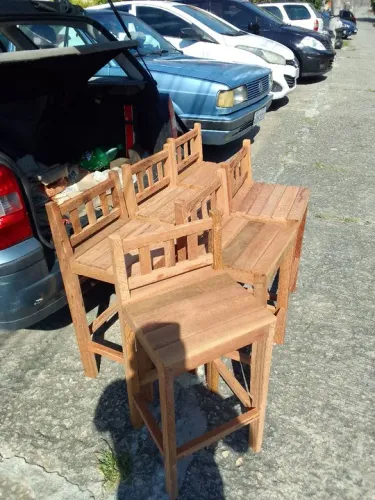 Banquetas de Madeira Maciça - Rústicas e Resistentes
