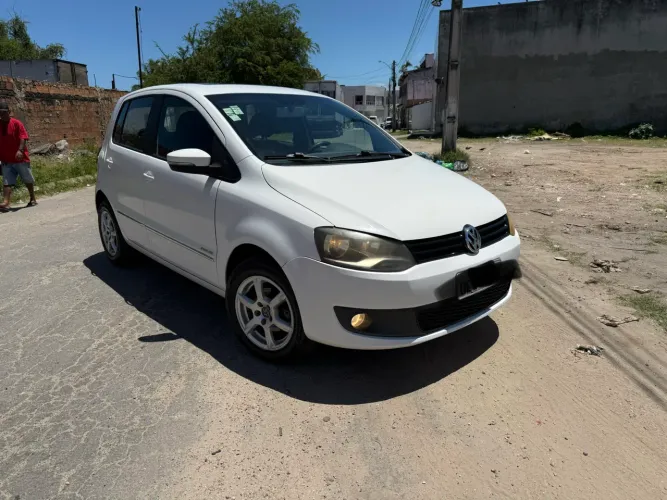 Volkswagen Fox Prime/higli. 1.6 Total Flex 8V 5P 2014