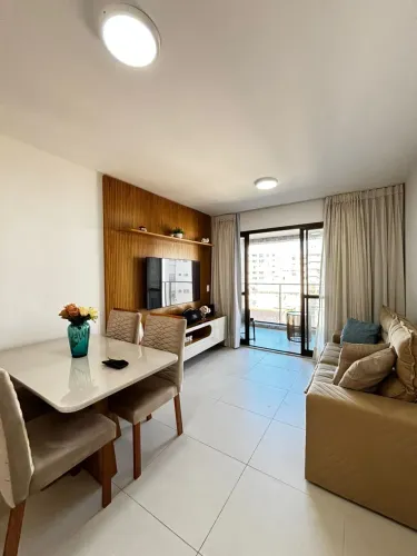 Apartamento 2/4 com suíte, 57m2, nascente, vista mar, 1 vaga no Costa Azul