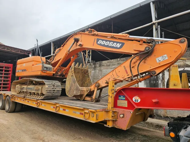 Escavadeira 215 315d hyundai r140 160 Doosan DX180 ano 2012 
