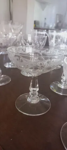 Taças de CristL baccarat e st. Louis